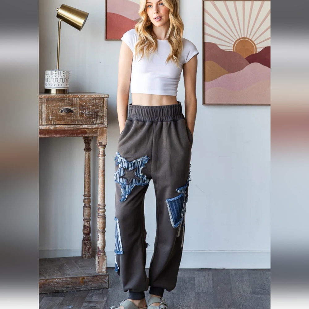 Oli & Hali WASHED STAR PATCHWORK LOOSE JOGGER PANTS In Mocha